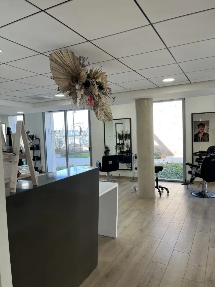 salon-coiffure-espace-comptoir
